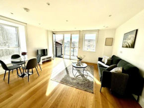 Spacious Maida Vale Flat 2 Bed 2 Bath Private Balcony